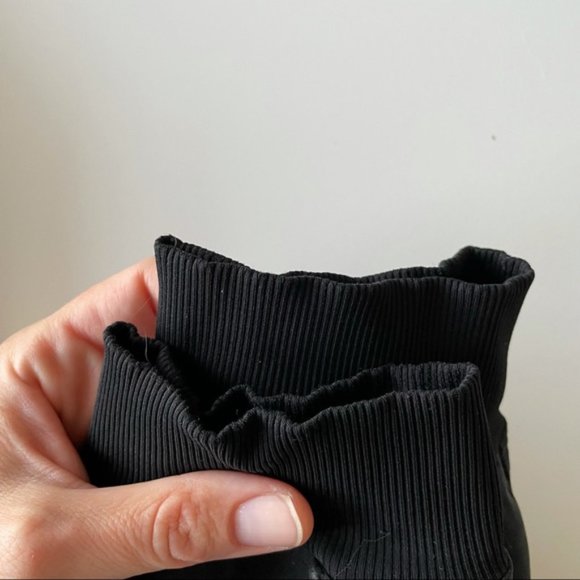 Lululemon On The Fly Joggers Black 6 - Picture 5 of 6